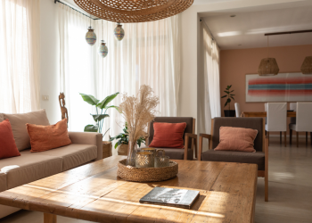 The Skills and Techniques of Decorators